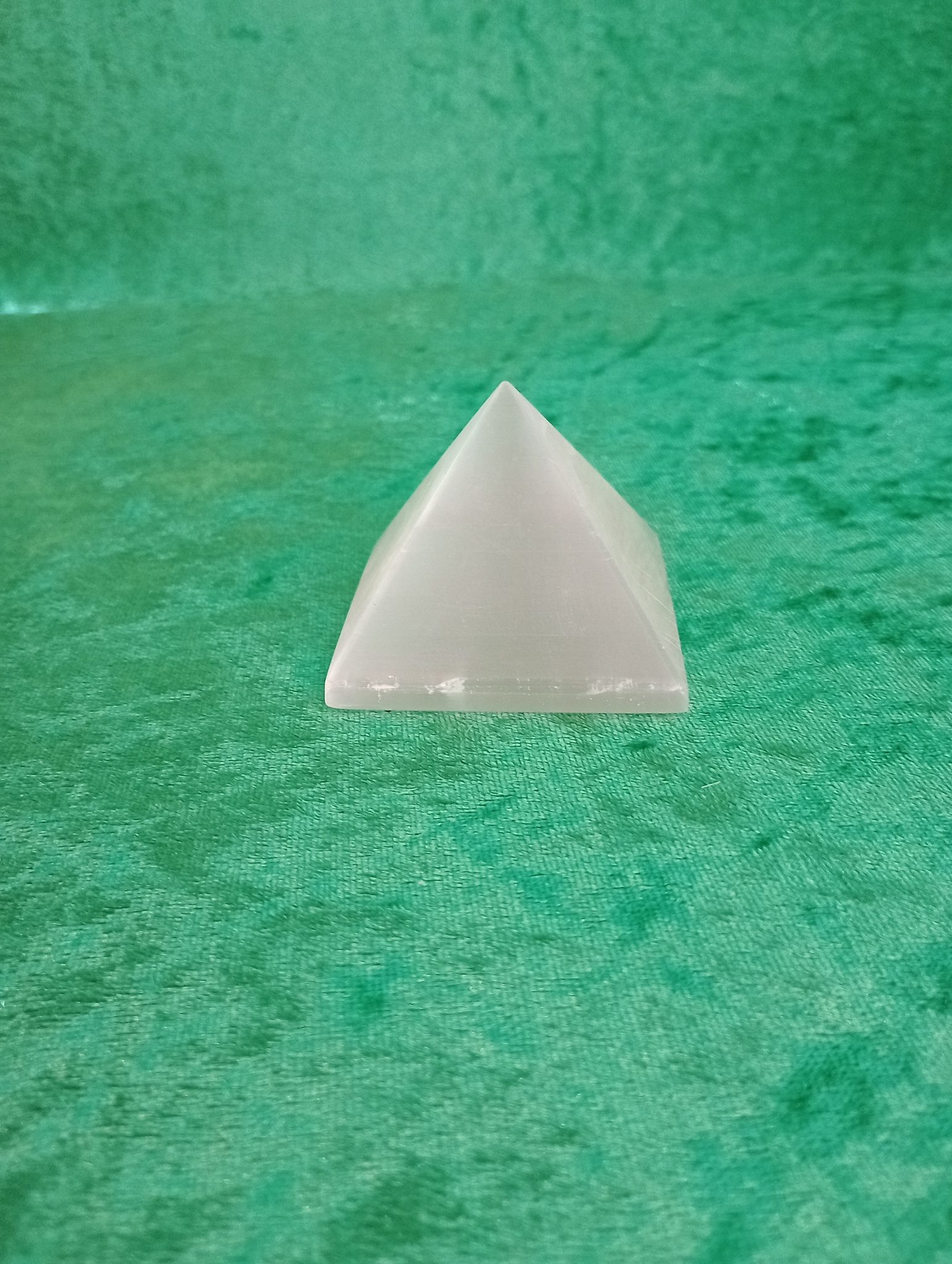Selenit Pyramid