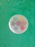 Selenit Laddplatta Chakra färg