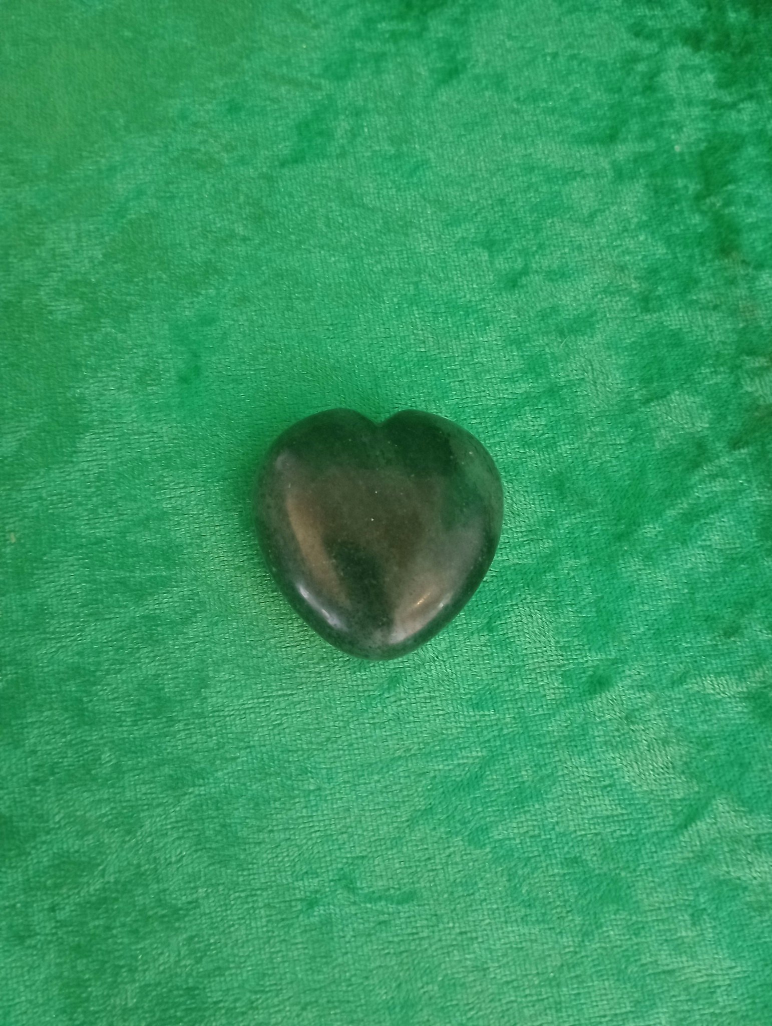 Grön Zoisit hjärta