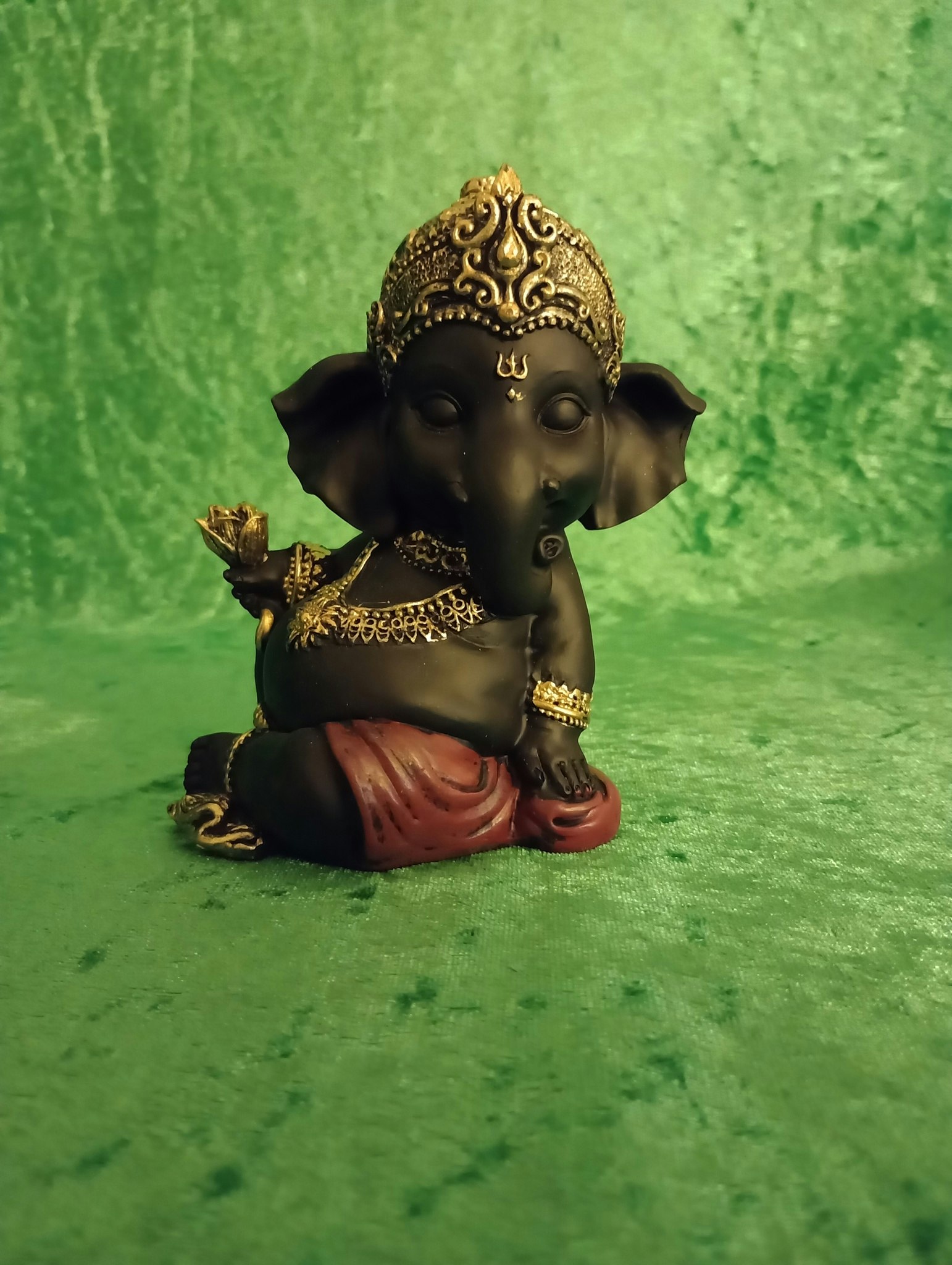 Svart Ganesh B