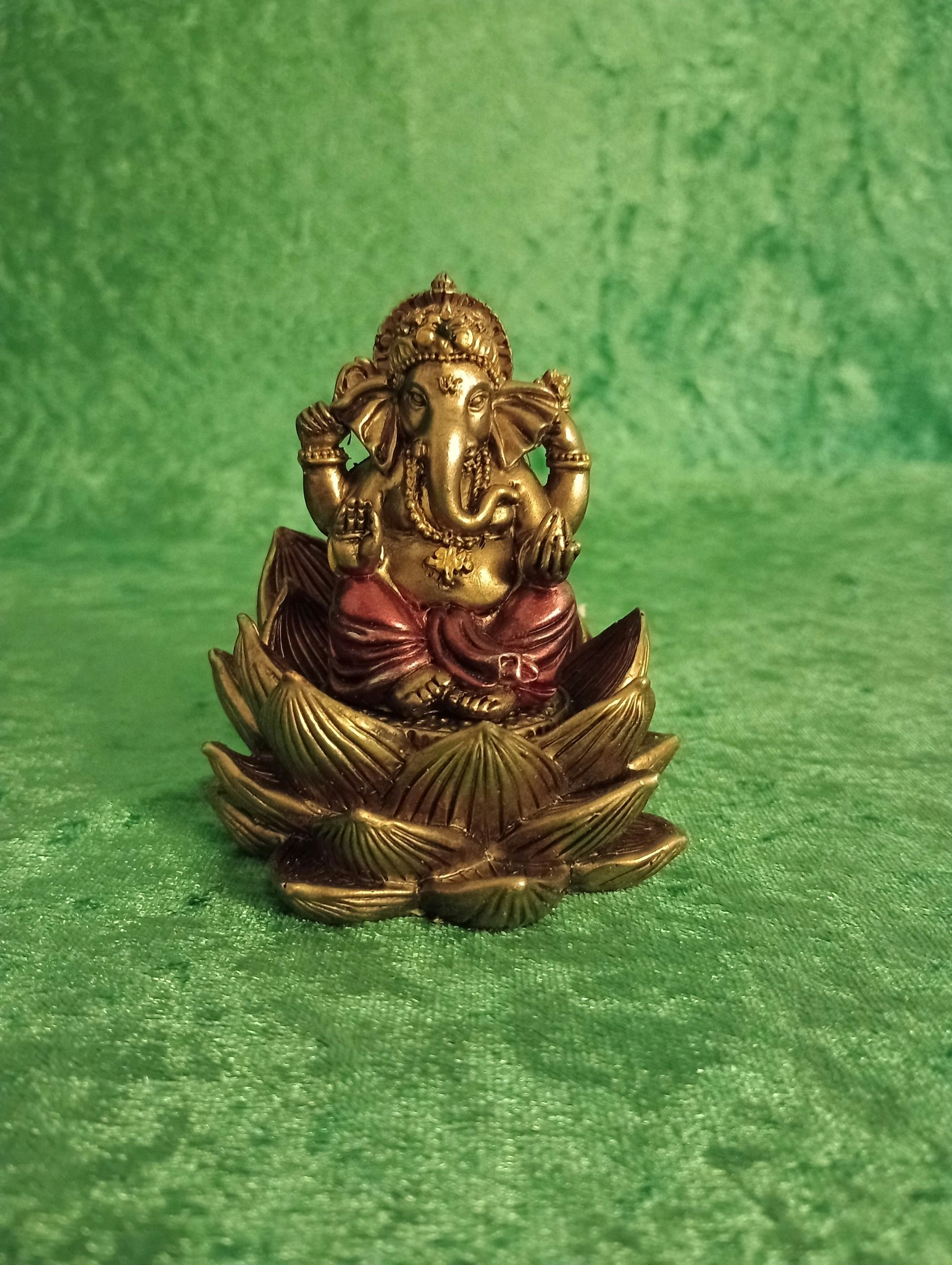 Ganesh i Lotus