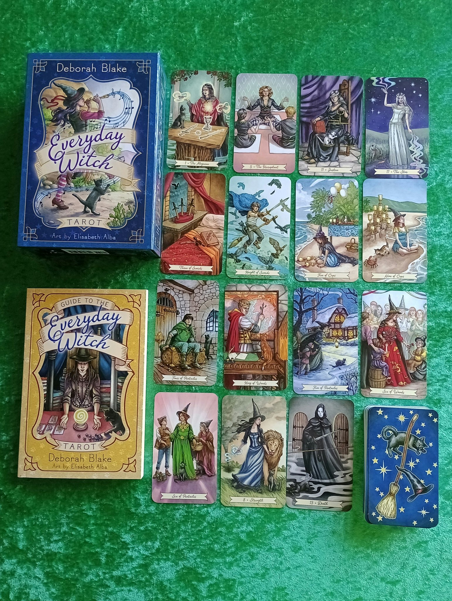 Everyday Witch Tarot box