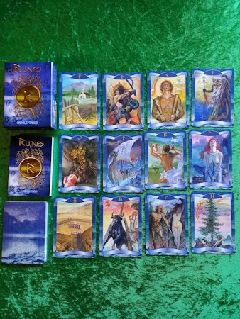 Runes Oracle