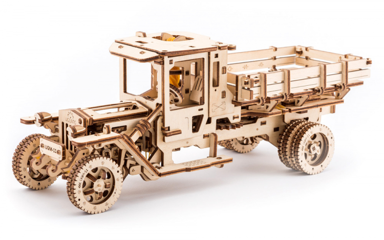 Ugears - Mechanical Truck UGM-11 | Byggsats i trä