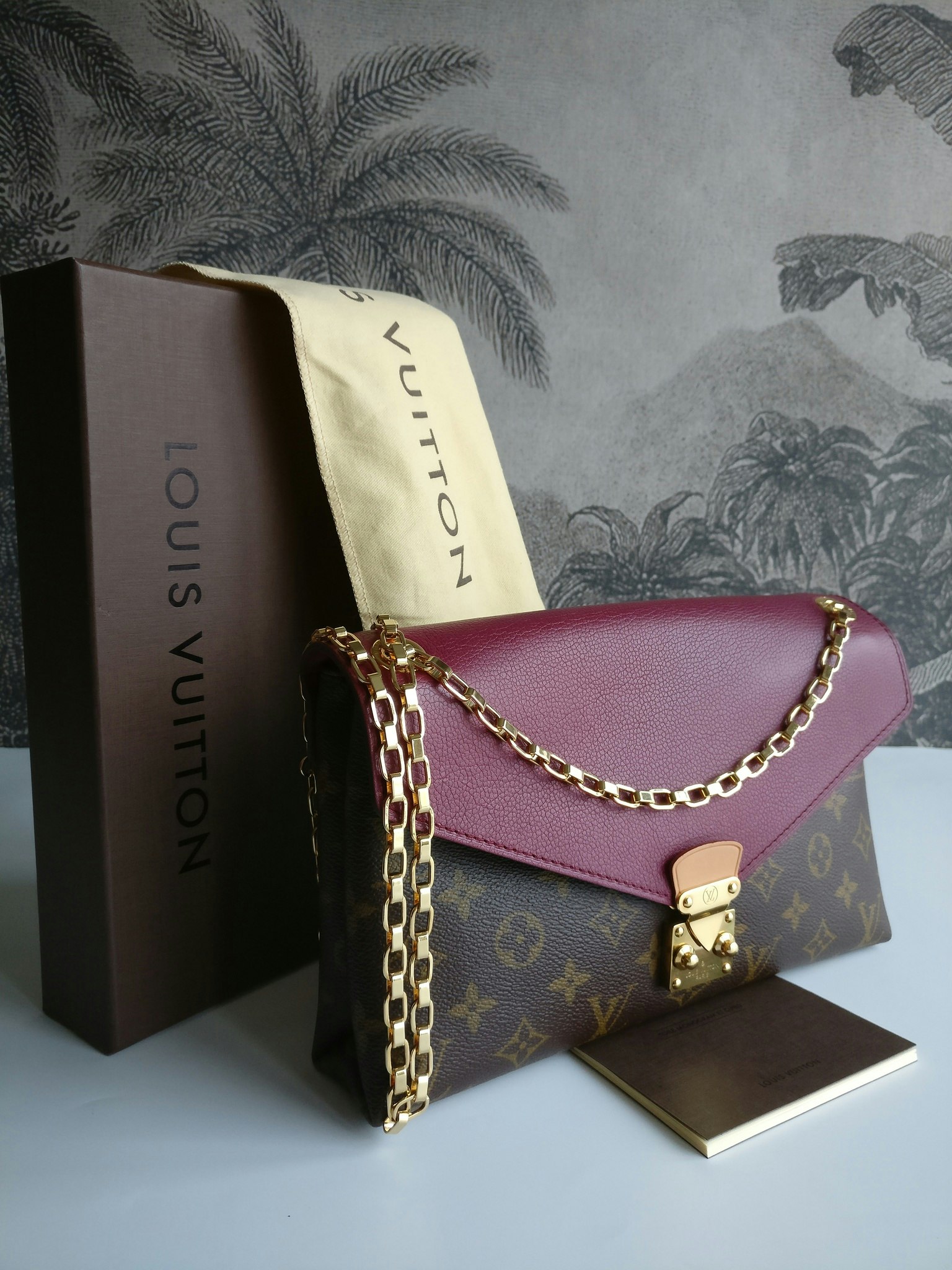 Louis Vuitton Pallas Chain Bag