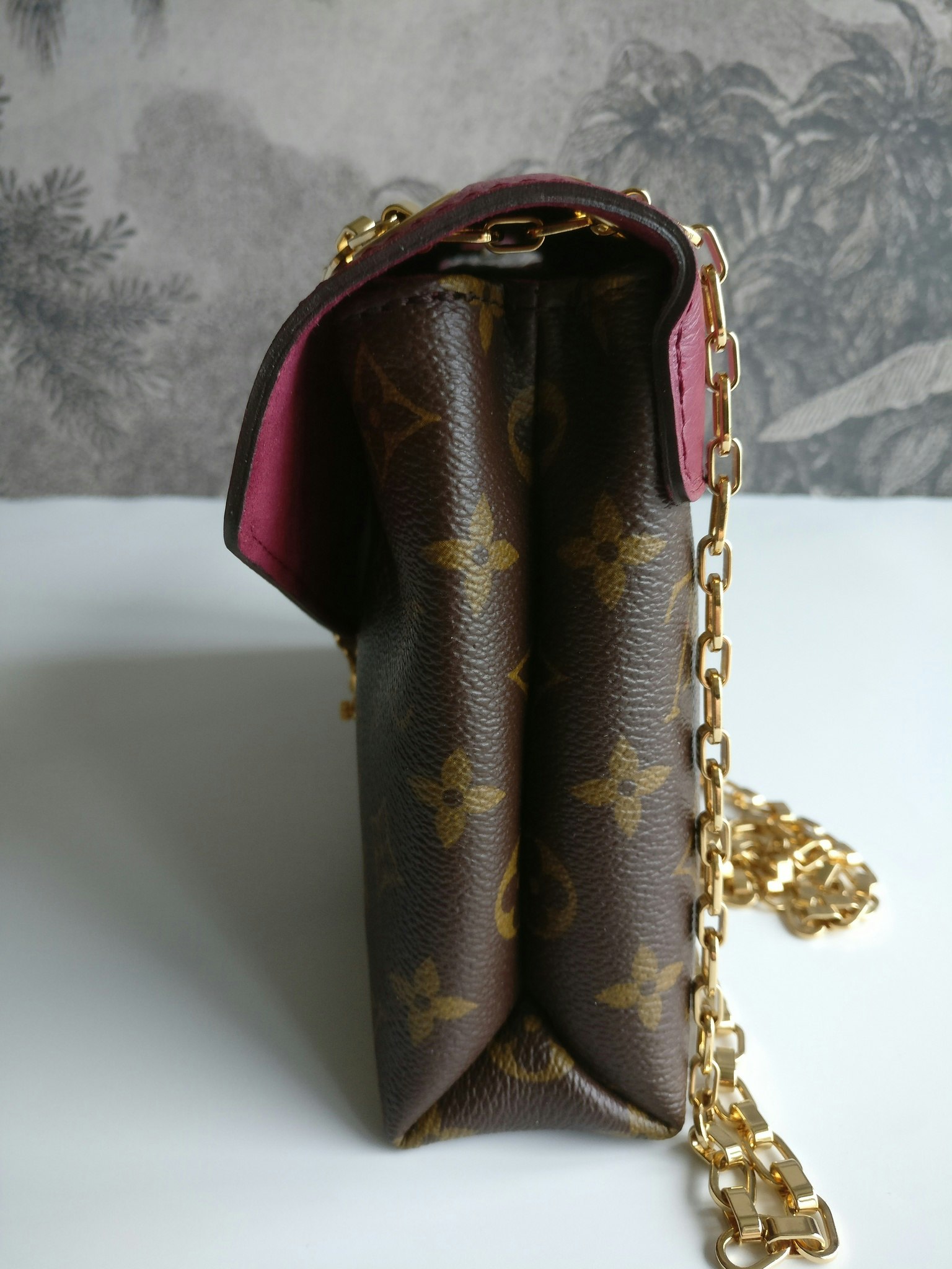 Louis Vuitton Pallas Chain Bag