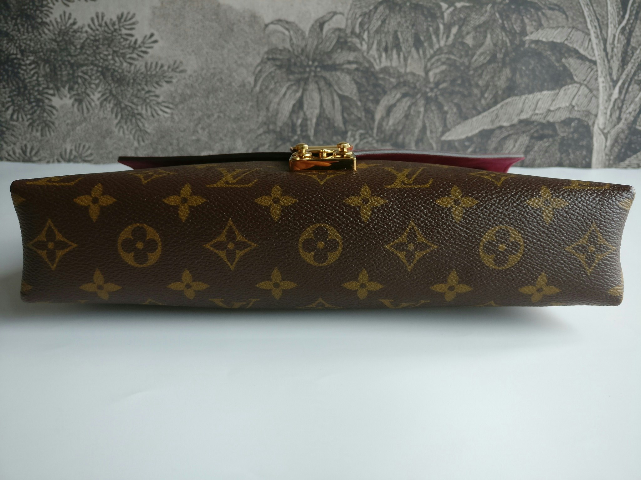 Louis Vuitton Pallas Chain Bag