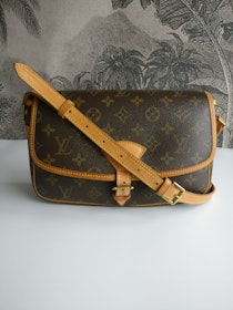 Louis Vuitton Sologne