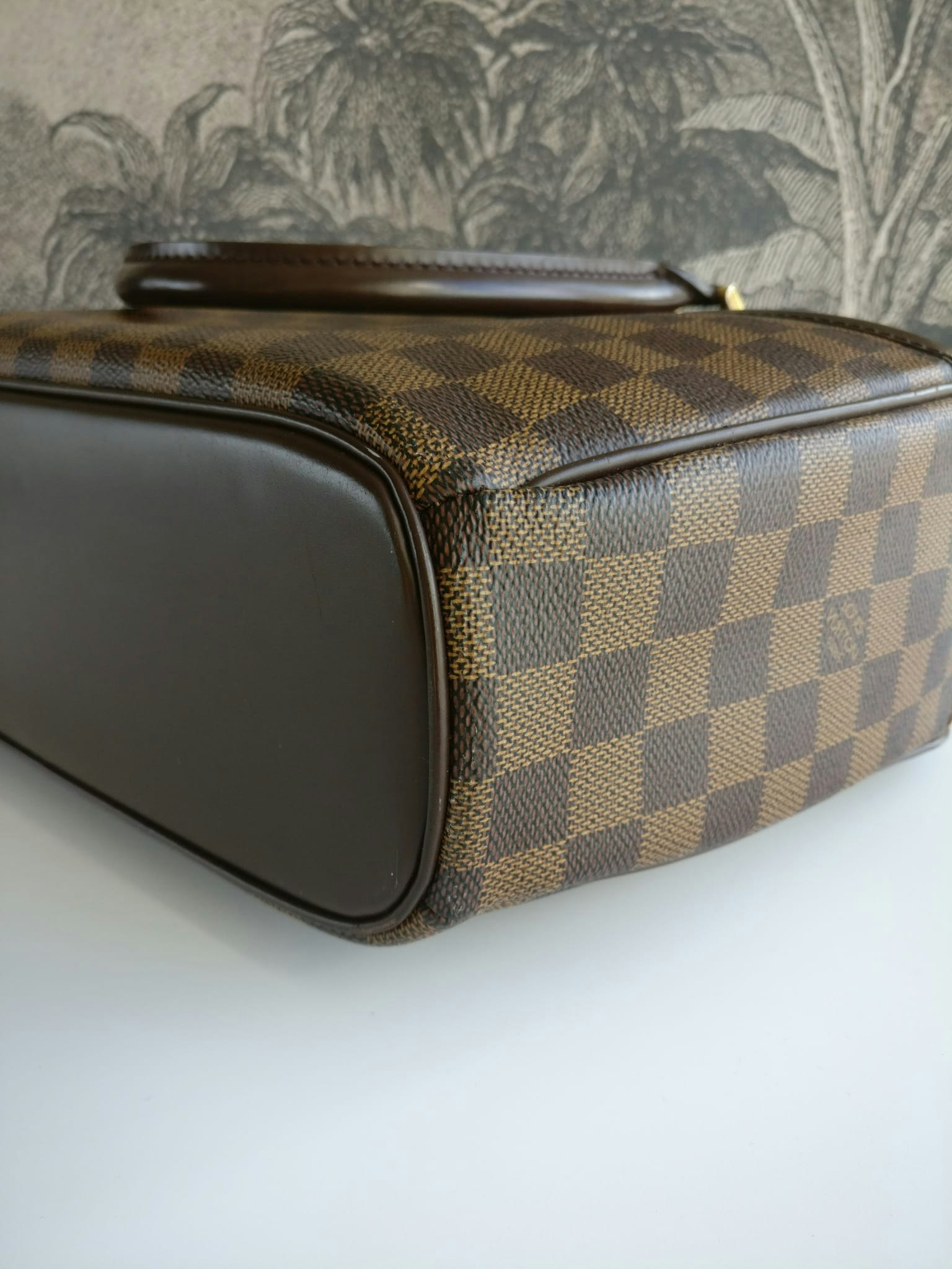 Louis Vuitton Sarria Horizontal