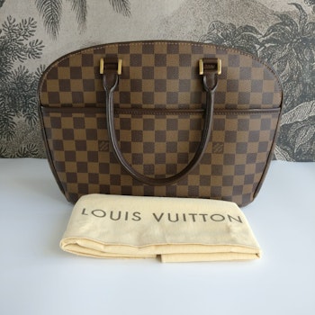 Louis Vuitton Sarria Horizontal