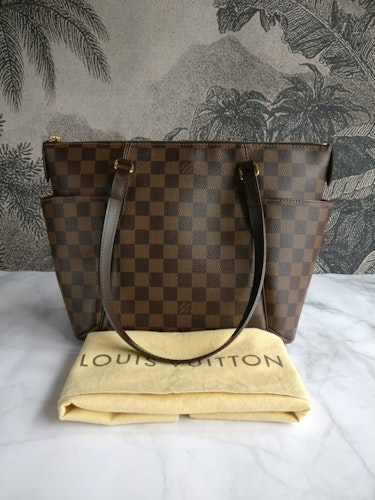 Louis Vuitton Cartouchiere Shoulder Bag MM Brown Leather - Organic