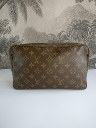 Louis Vuitton Trousse Toilette 28
