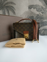 Louis Vuitton Monceau 26