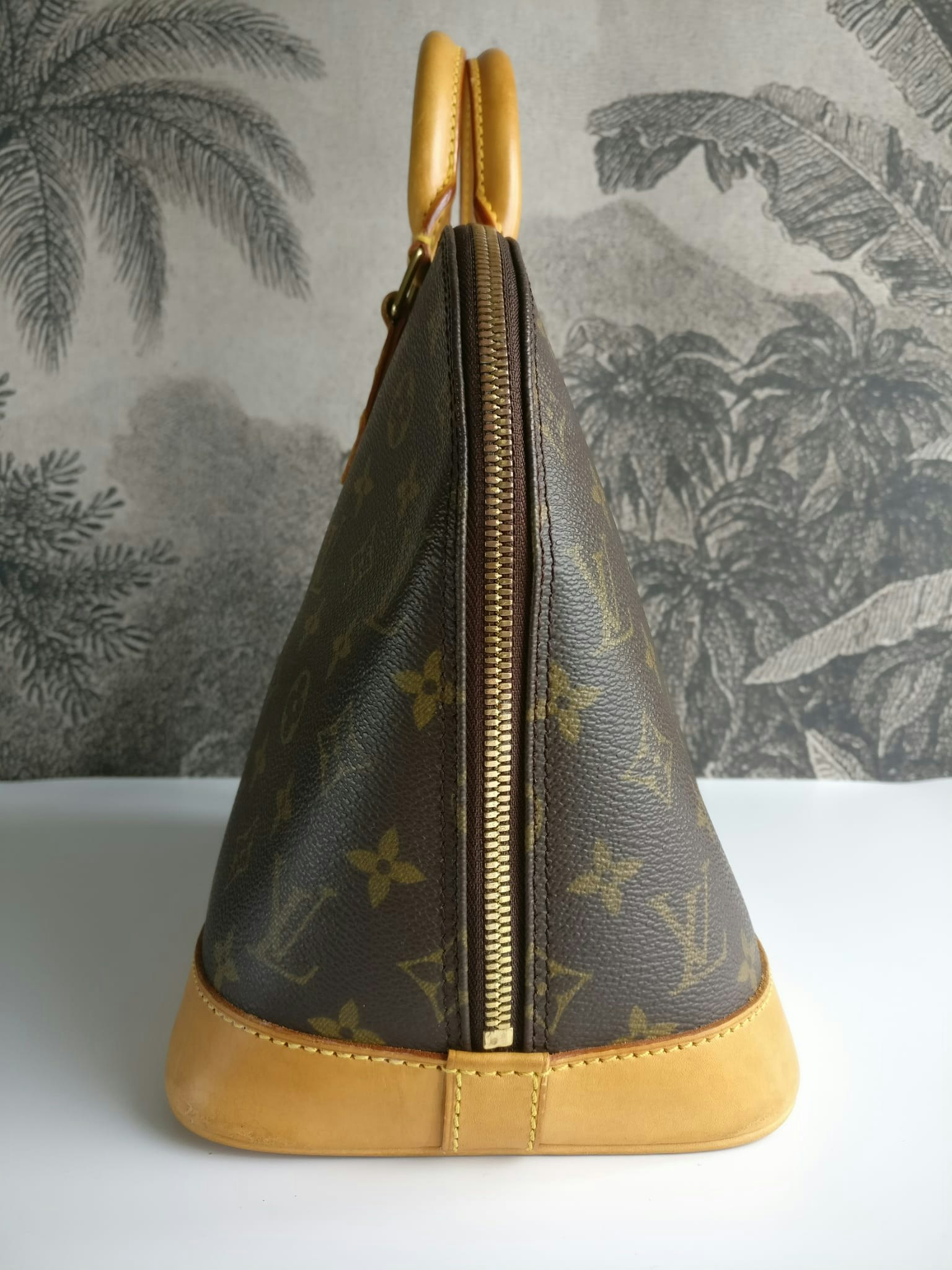 Louis Vuitton Alma PM