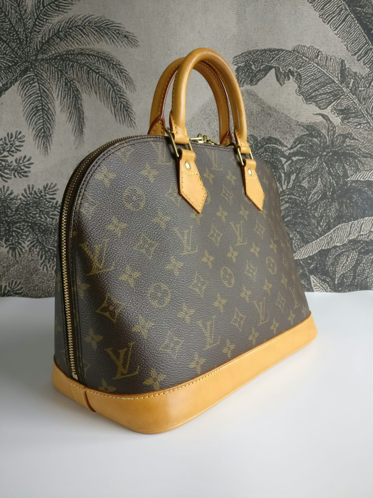 Louis Vuitton Alma PM - Good or Bag