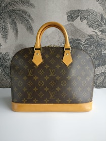 Louis Vuitton Alma PM
