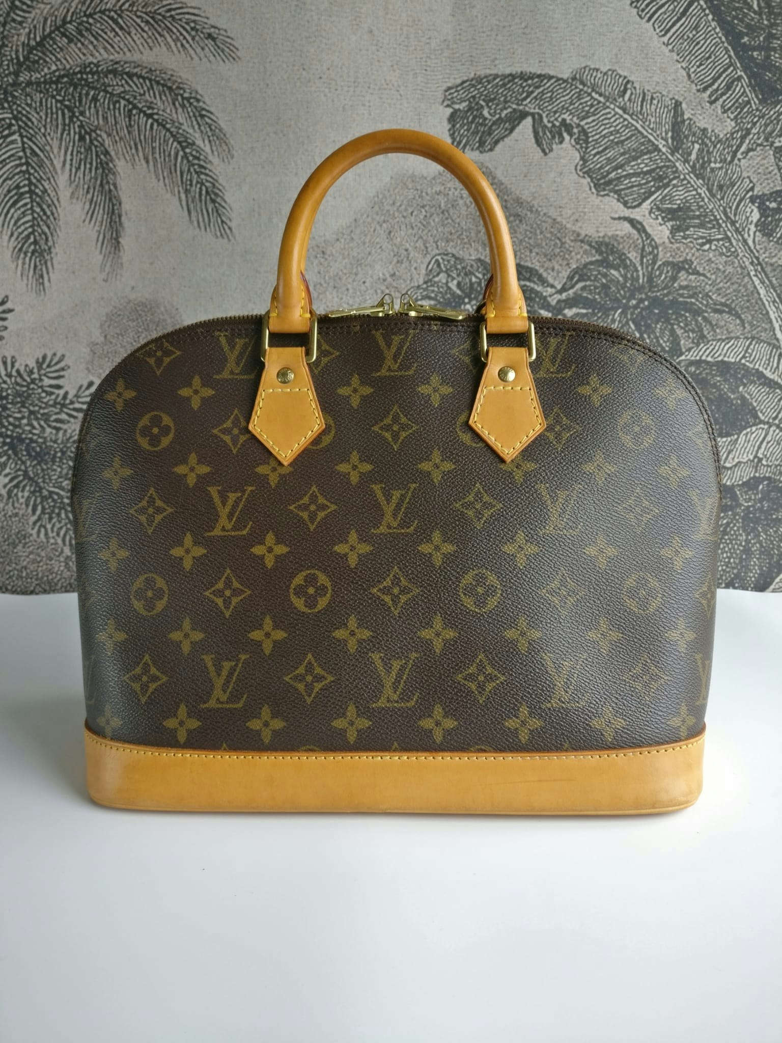 Louis Vuitton Alma PM