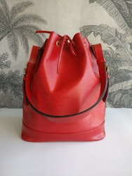 Louis Vuitton Noé GM red epi