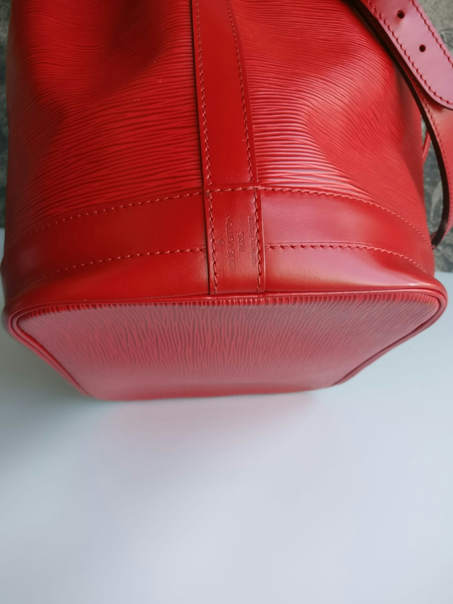 Louis Vuitton Noé GM red epi