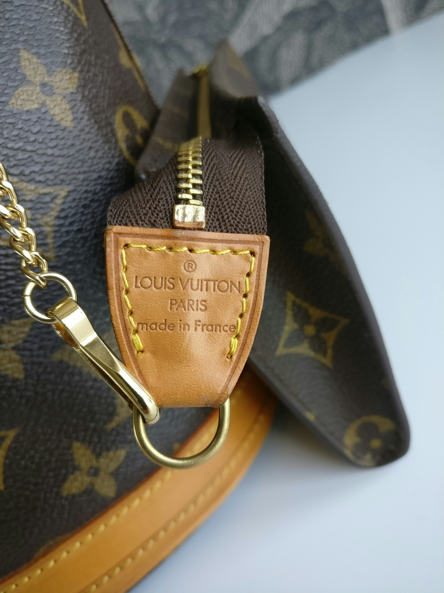 Louis Vuitton Bucket PM