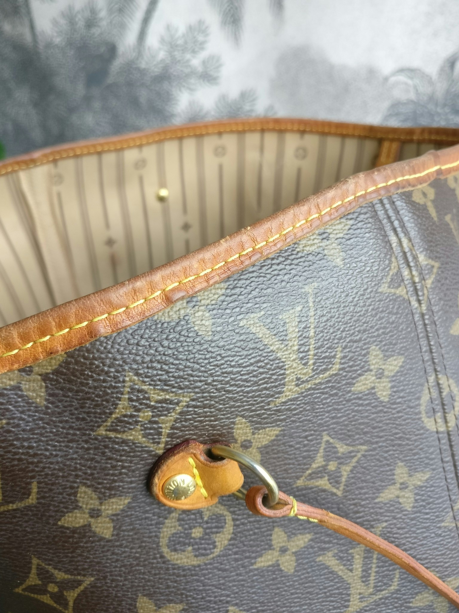 Louis Vuitton Neverfull MM