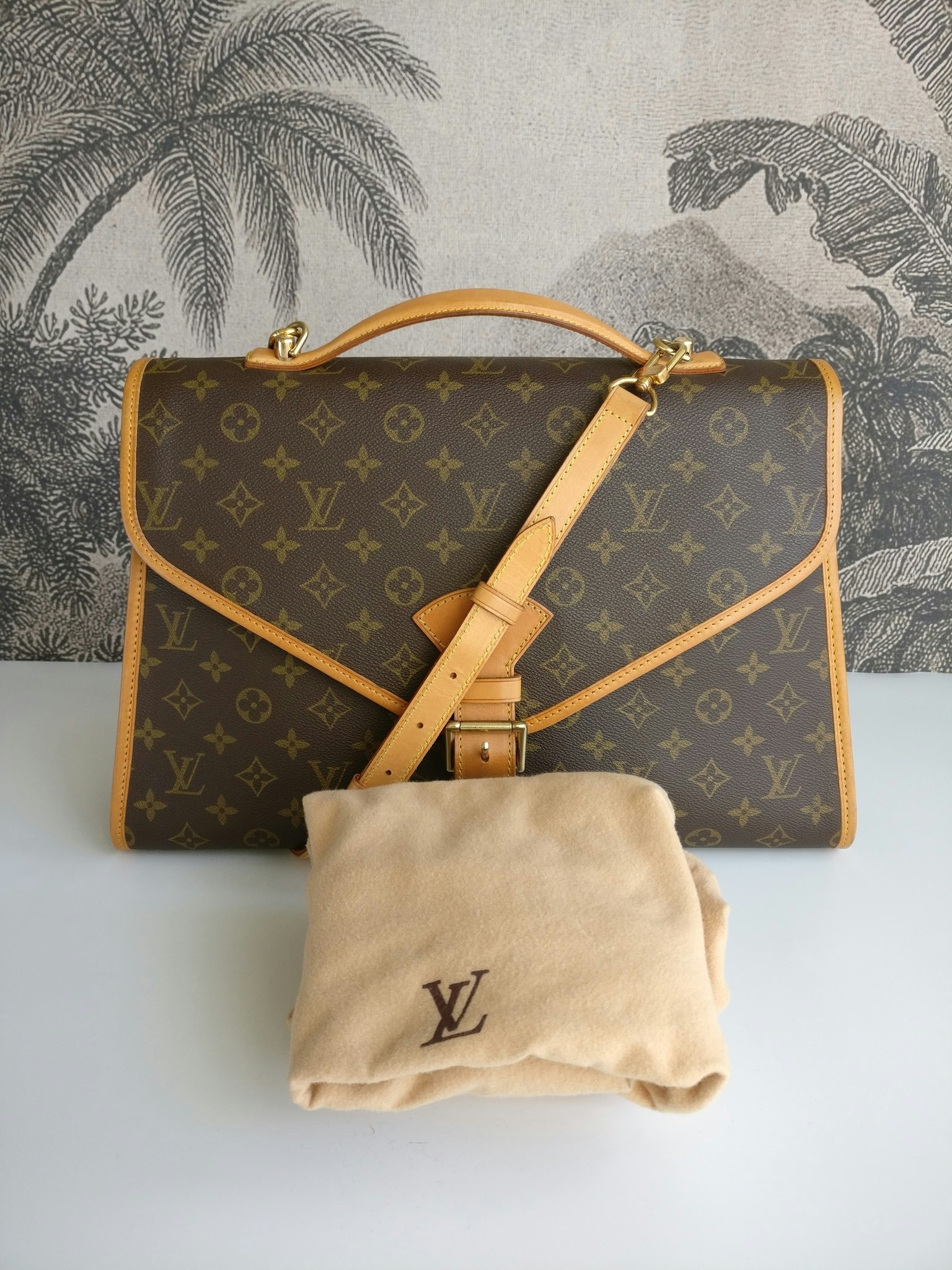 Louis Vuitton Bel Air briefcase