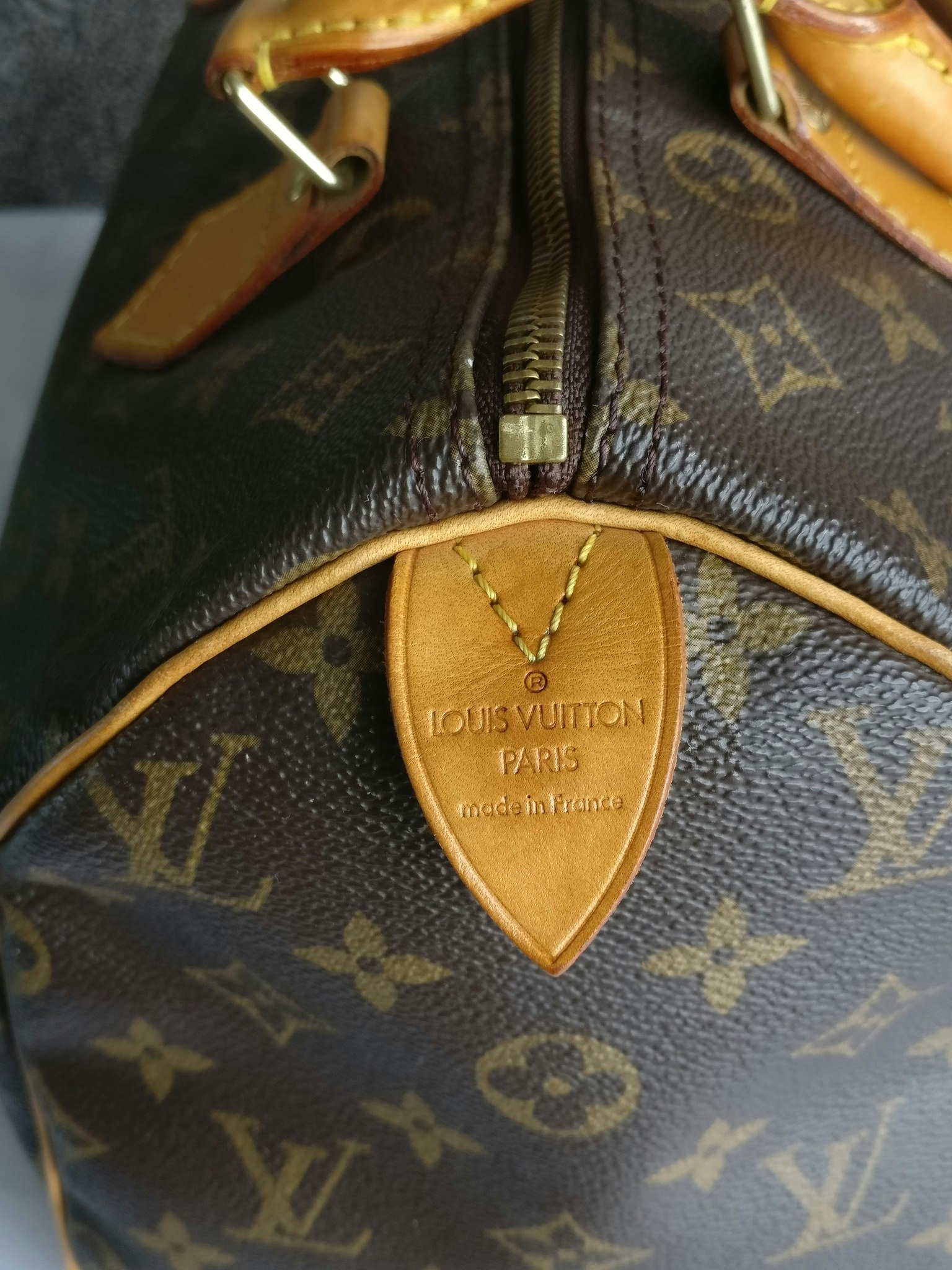 Louis Vuitton Speedy 30