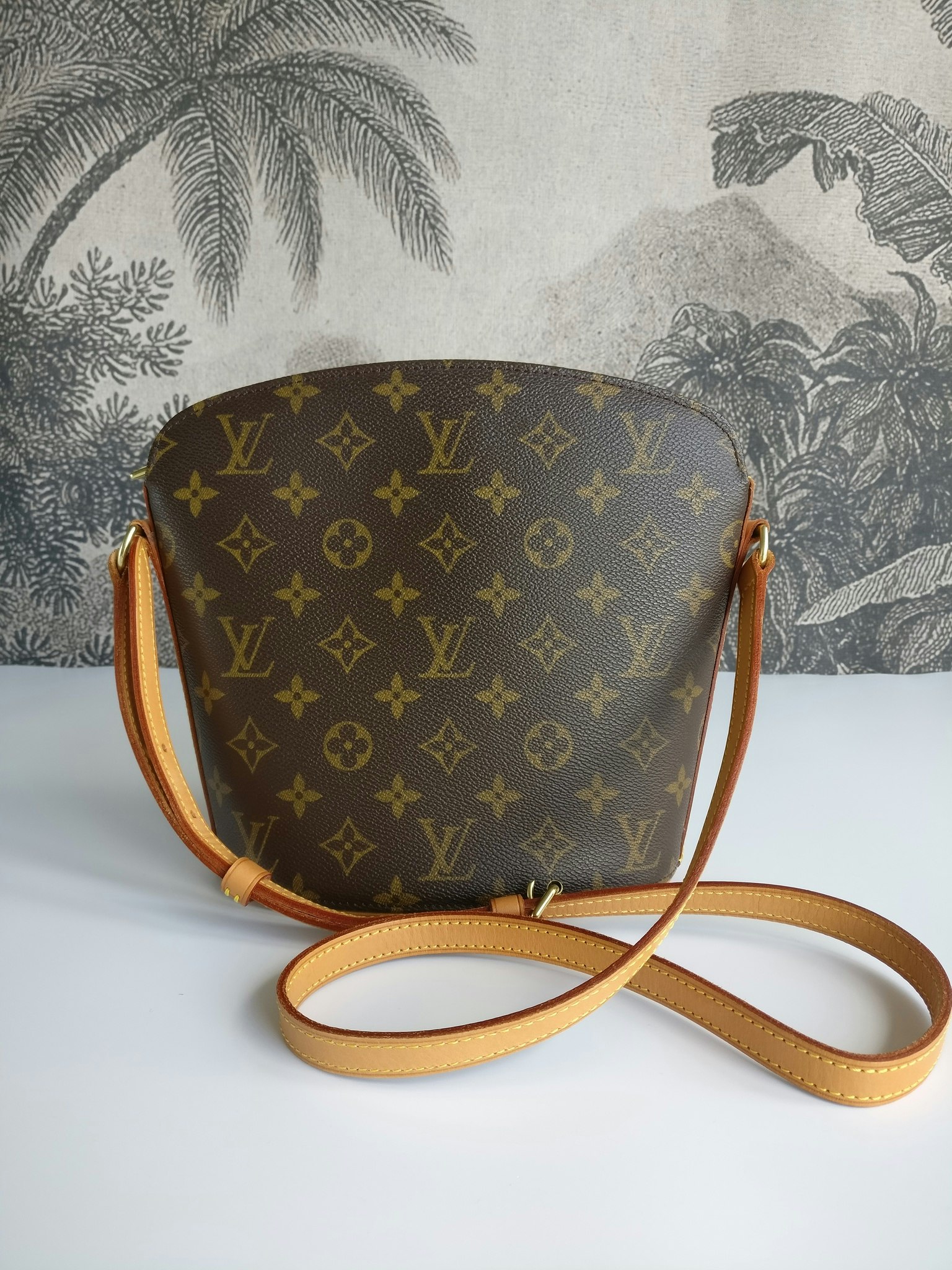 Princesspauonlineshoppe Main Page - ❗Authenticity Guaranteed❗ Louis Vuitton  Drouot Monogram Crossbody Bag! ❤️ 💌send DM for inquiries #lv #lvbag # louisvuitton #baglover #bagcollection #bagcollector #luxury #luxurybag  #auth