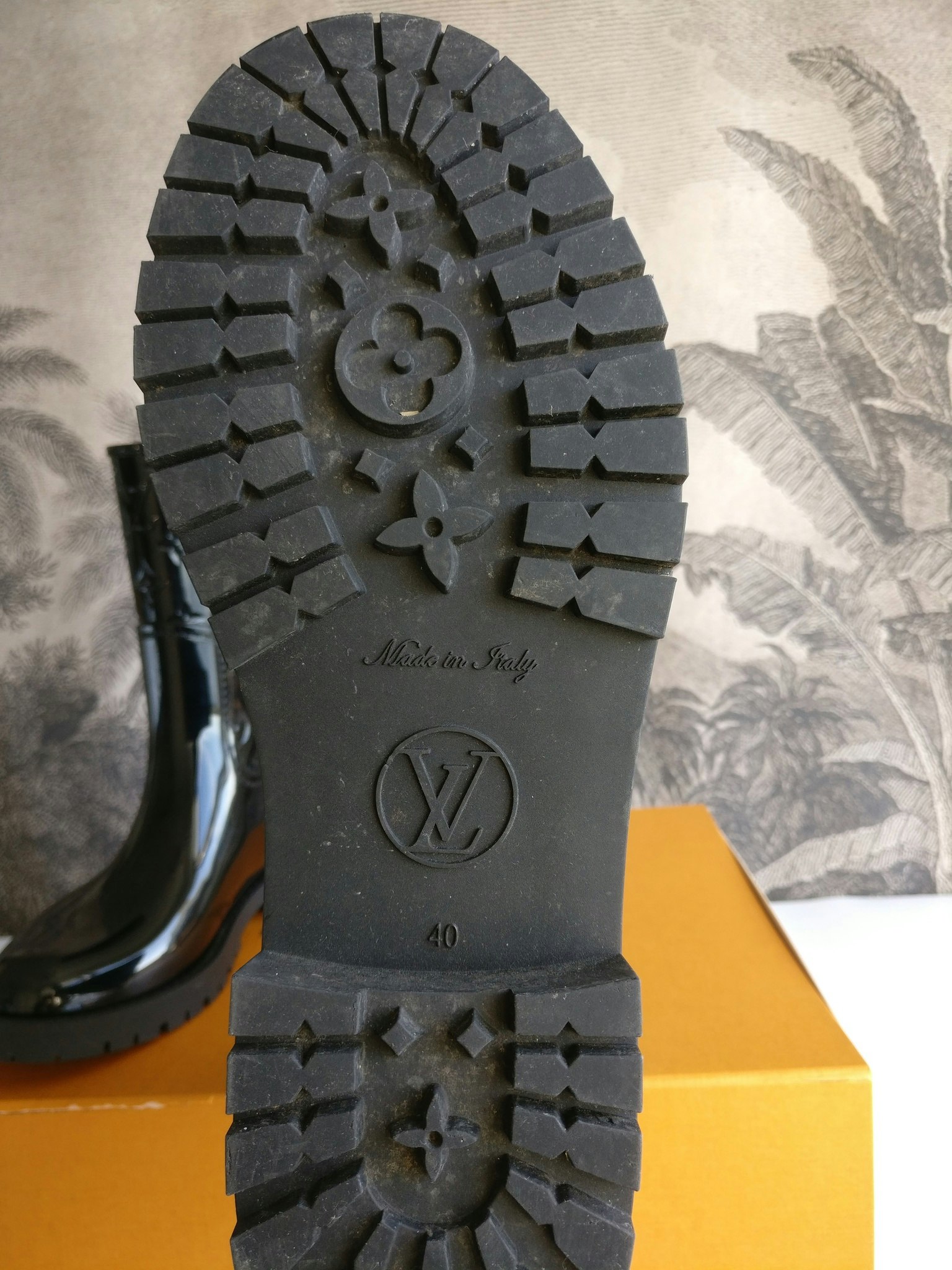 Louis Vuitton 1A8QV1 Drops Flat Half Boot , Black, 38