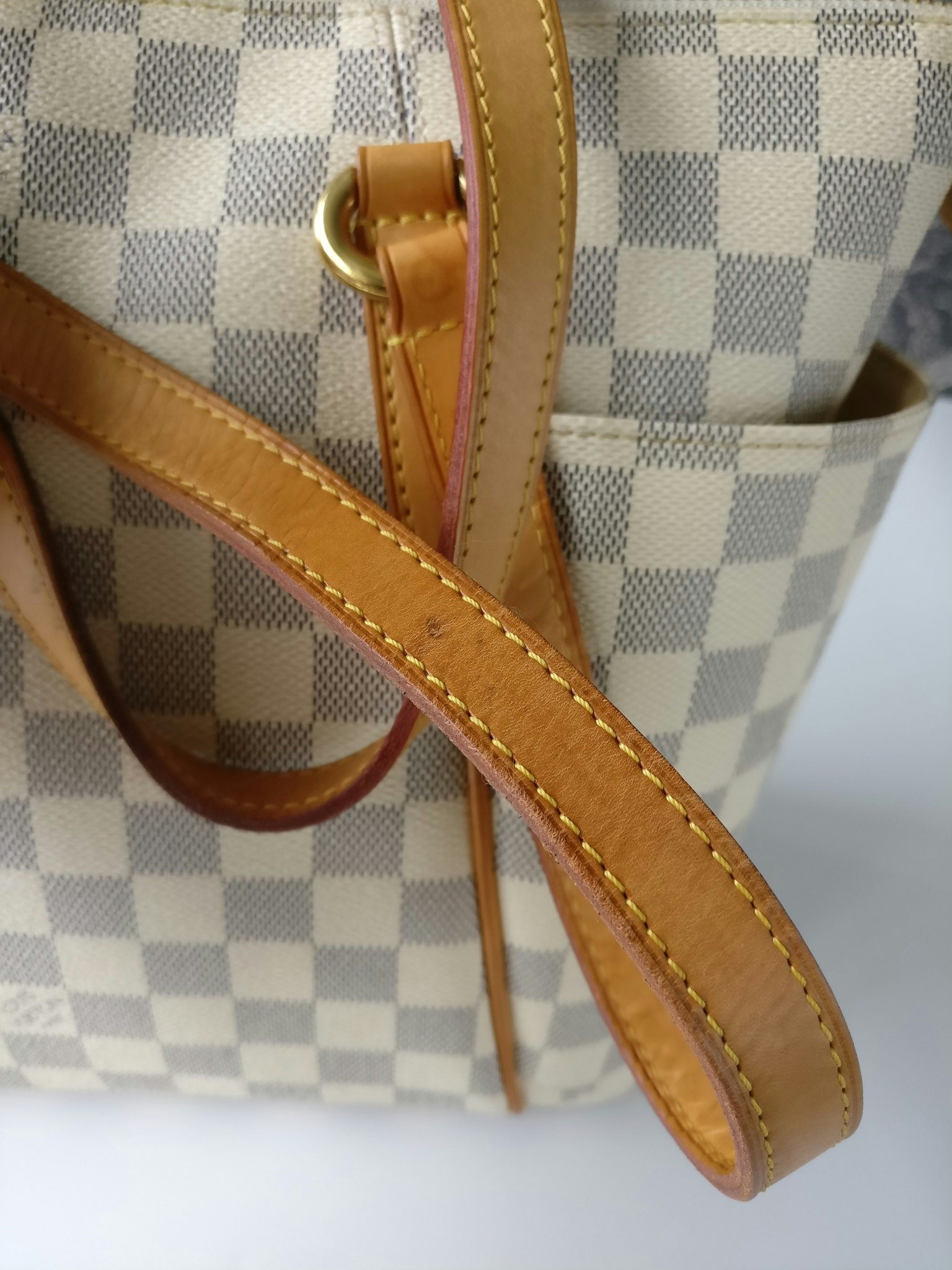 Louis Vuitton Totally PM