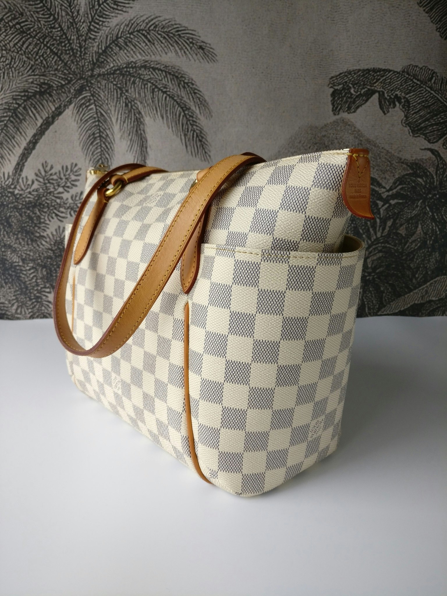 Louis Vuitton Totally PM Monogram Canvas – l'Étoile de Saint Honoré