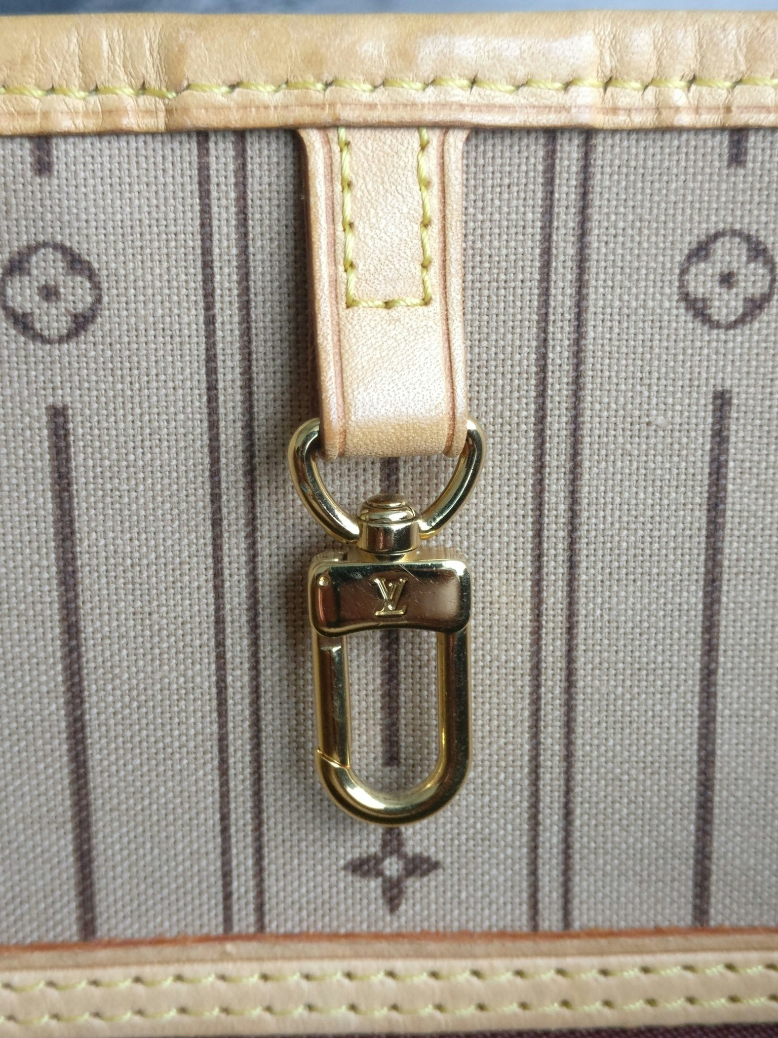 Louis Vuitton Neverfull MM