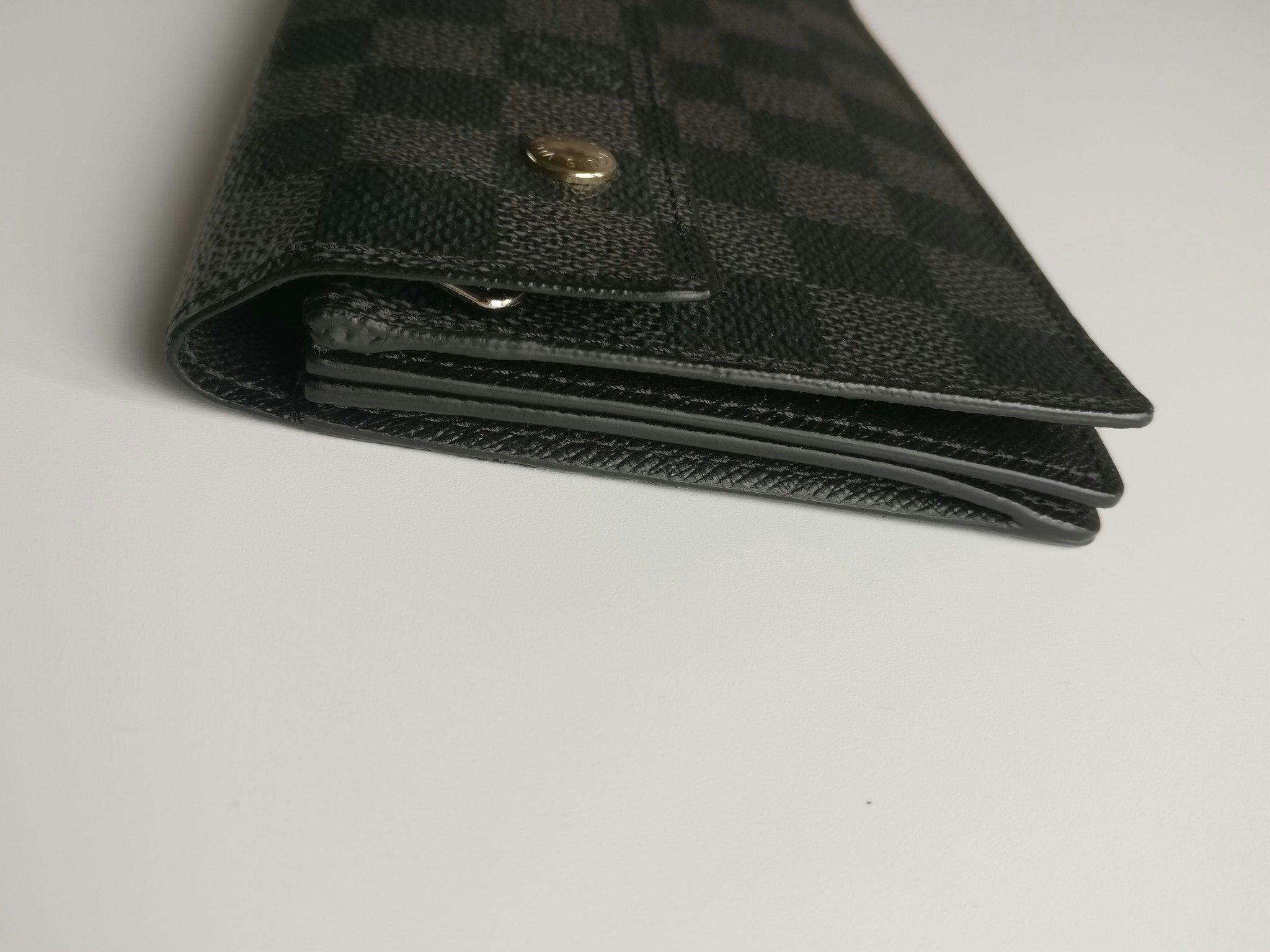 Louis Vuitton Portefeuille Accordion Wallet