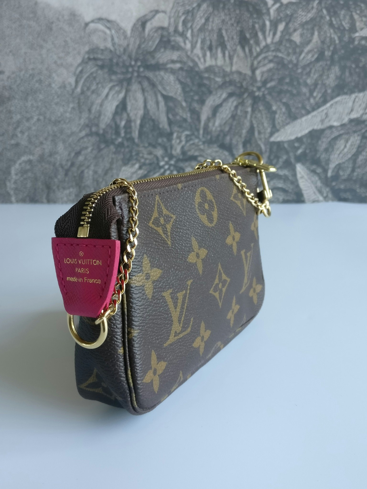 Louis Vuitton Monogram 2017 Christmas Animation Mini Pochette Accessories