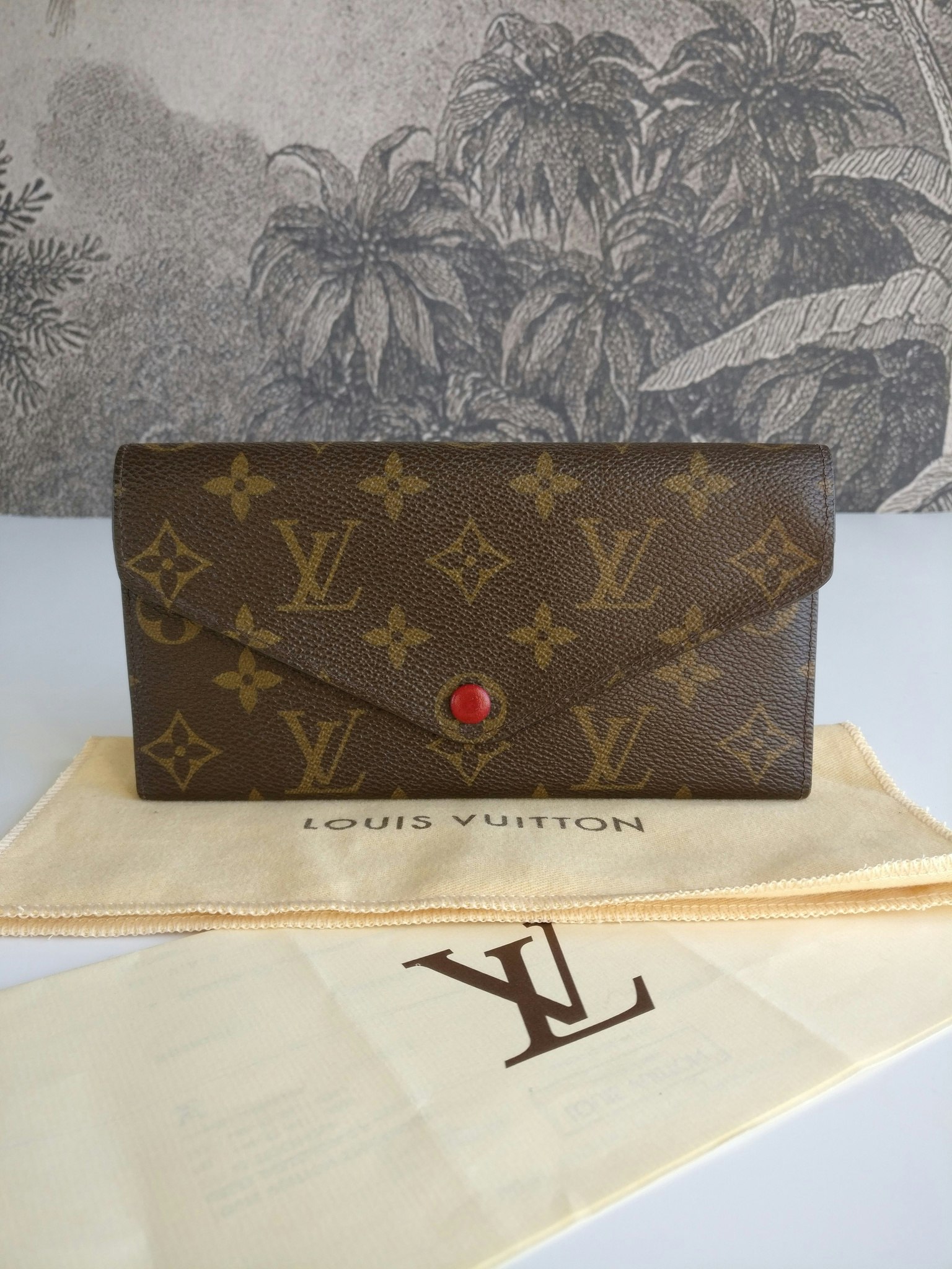 Louis Vuitton Josephine Wallet Rouge