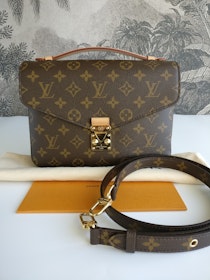 Louis Vuitton Pochette Metis