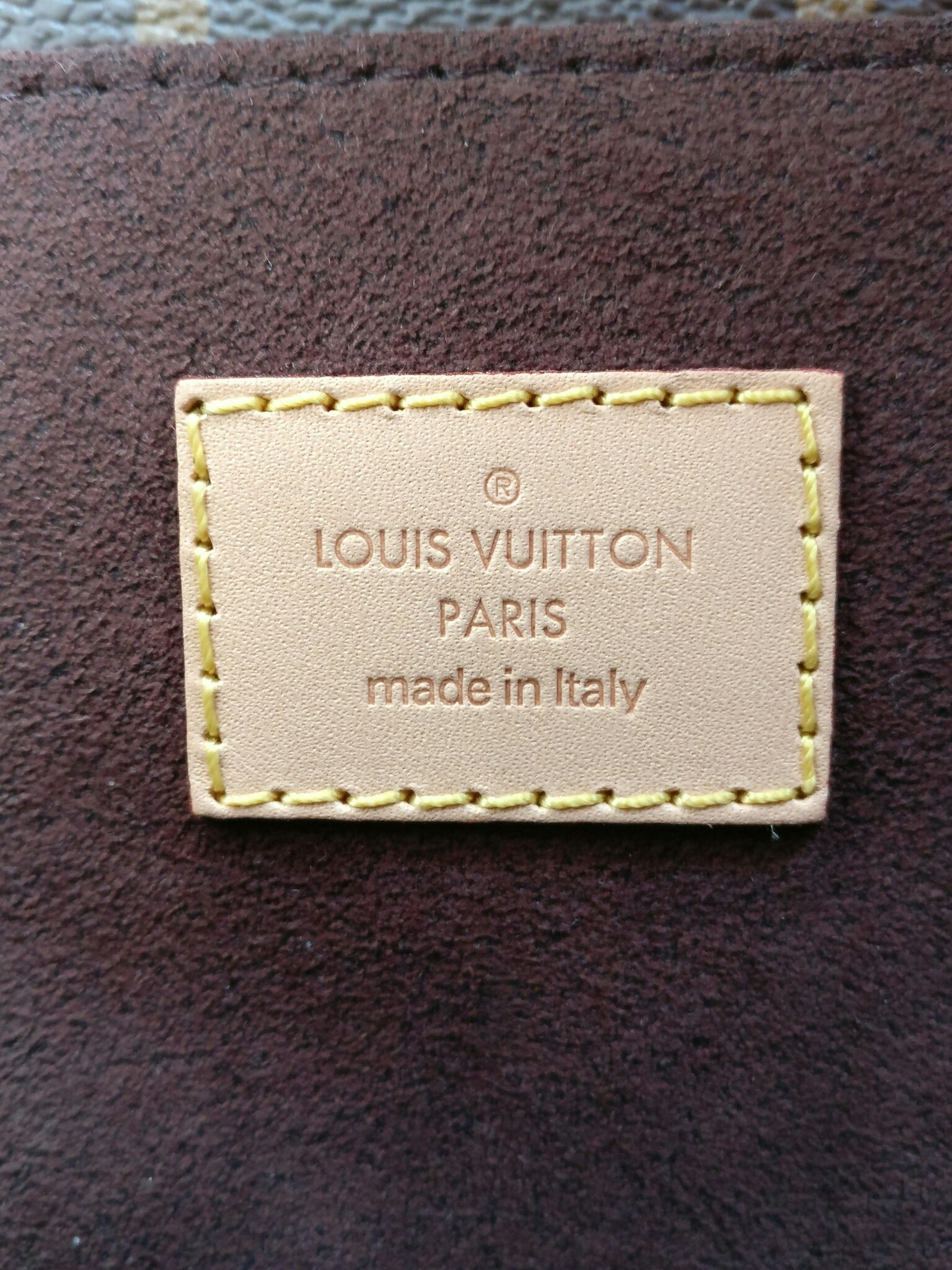 Louis Vuitton Pochette Metis