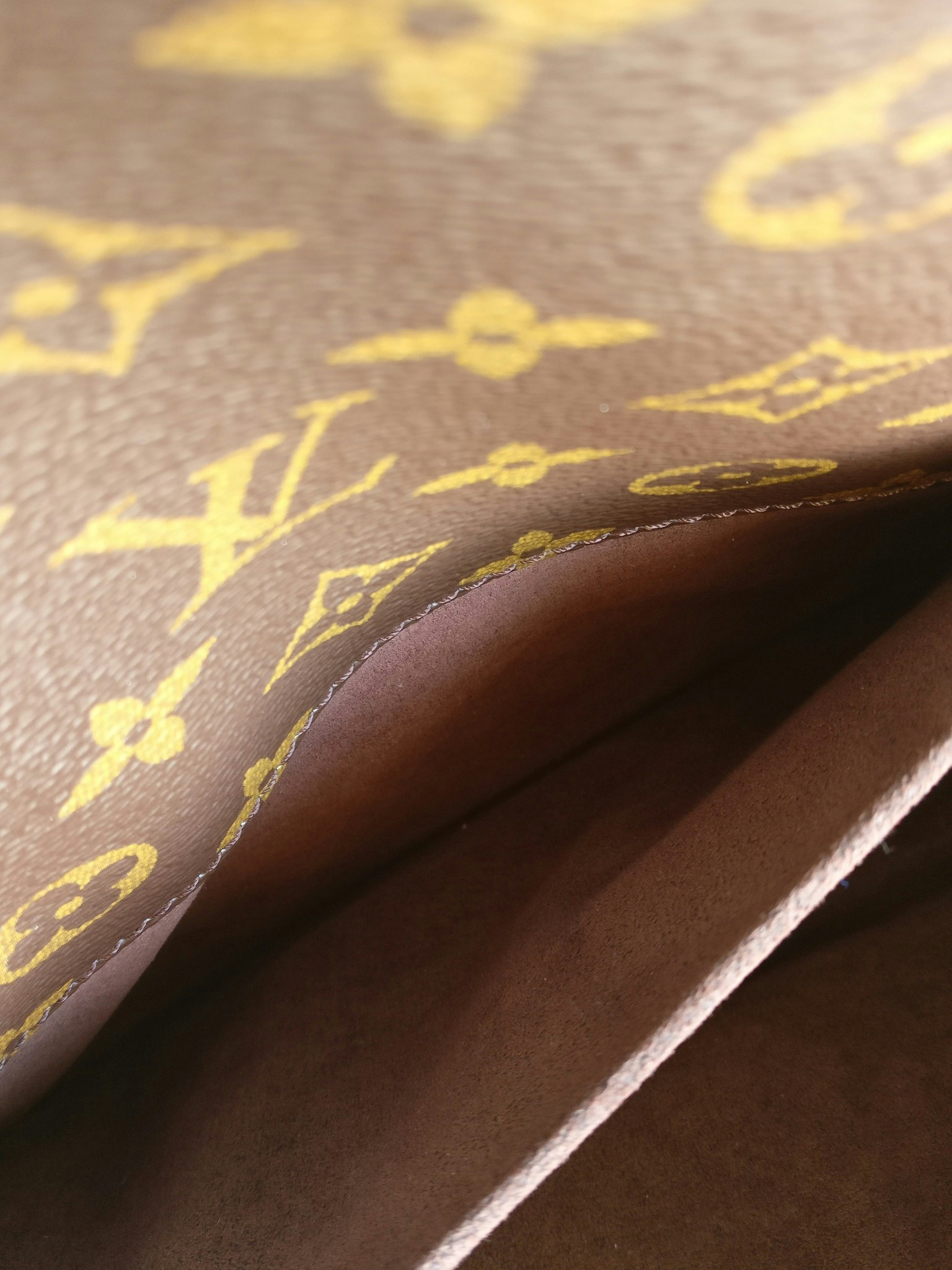 Louis Vuitton Pochette Metis