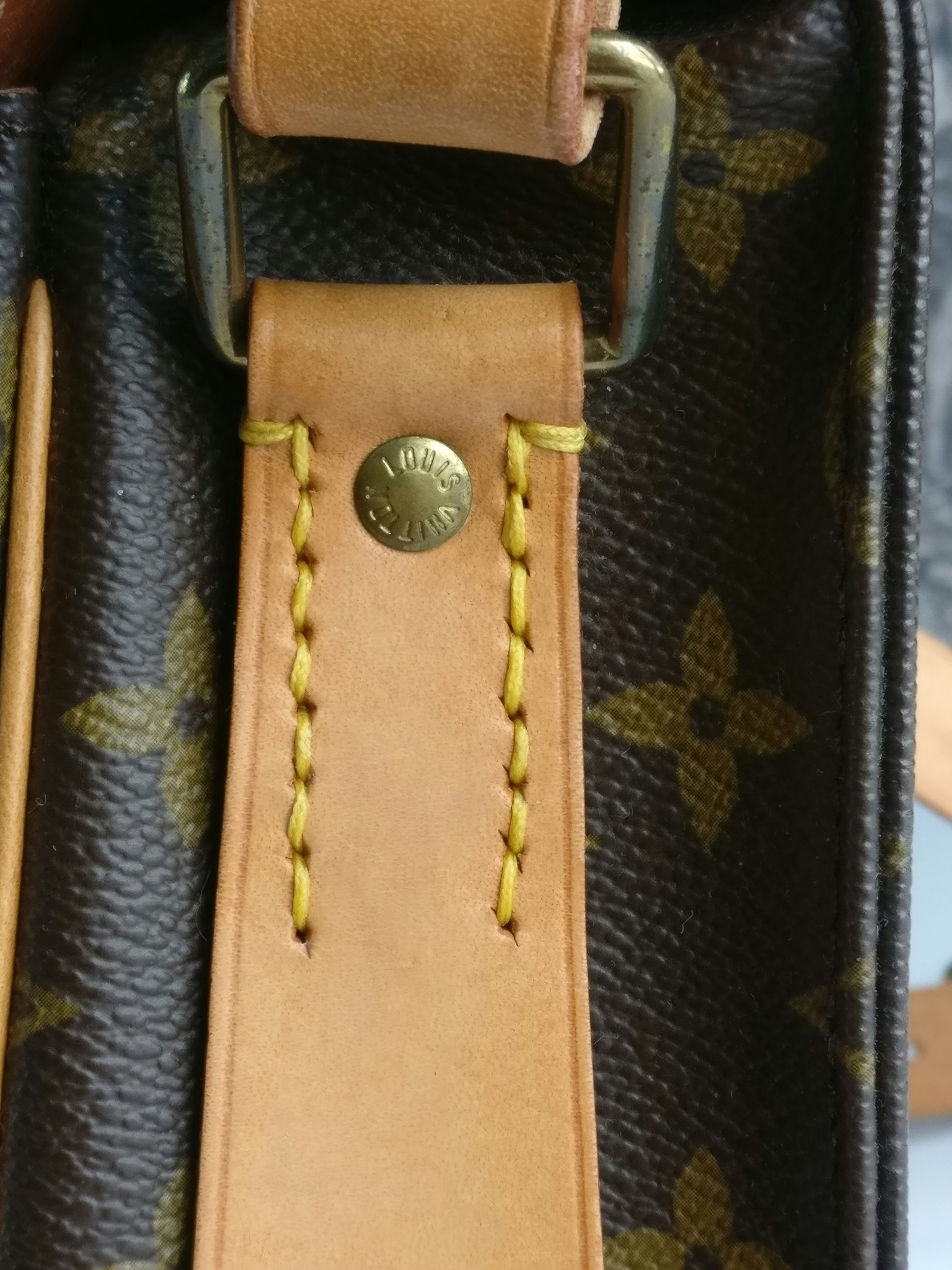 Louis Vuitton Cartouchiere MM