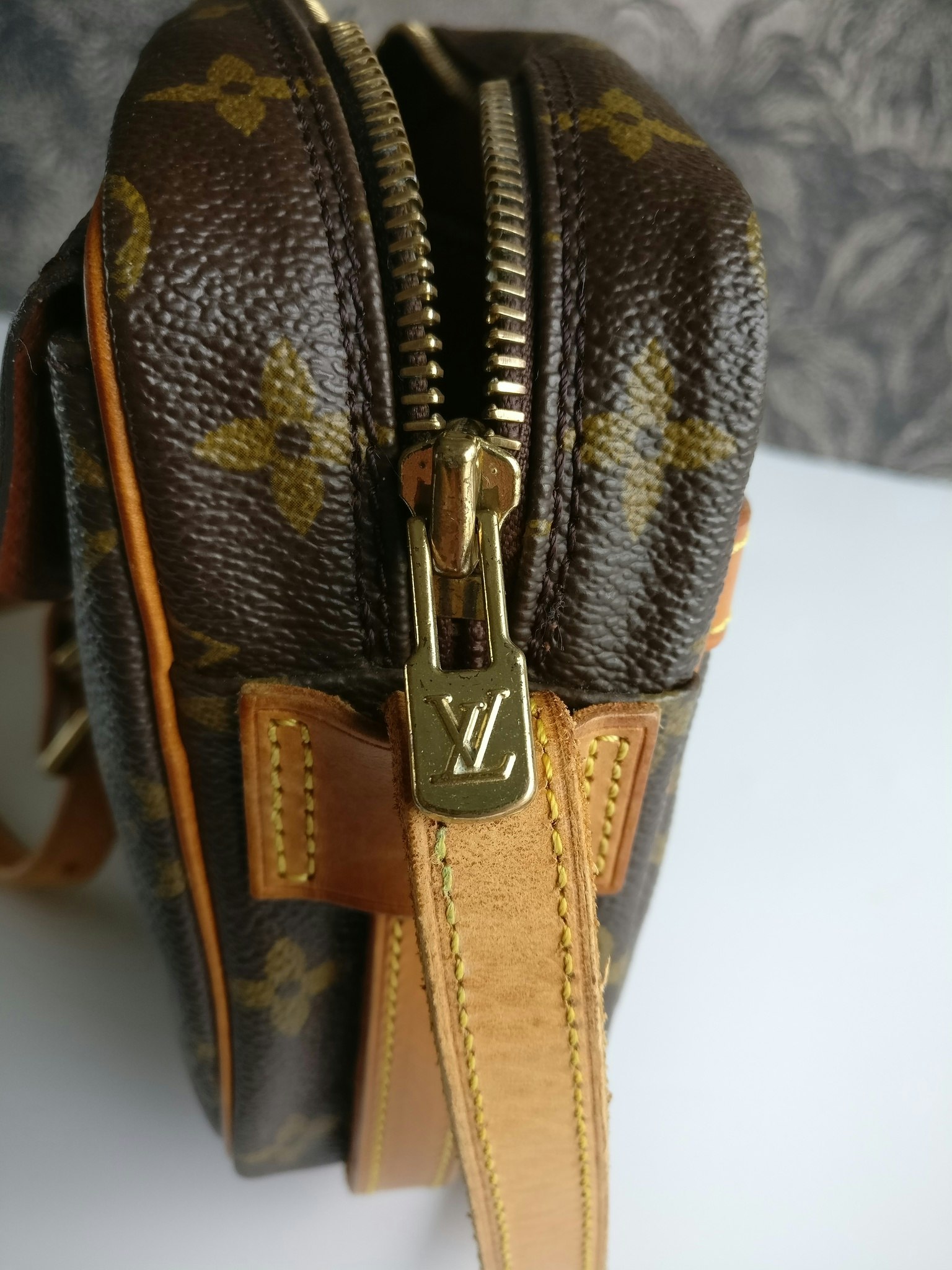 Louis Vuitton Jeune Fille MM, Luxury, Bags & Wallets on Carousell
