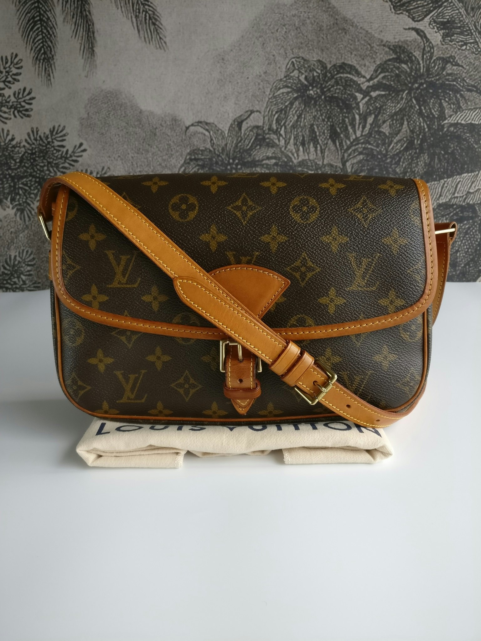 Louis Vuitton Sologne