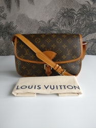 Louis Vuitton Sologne