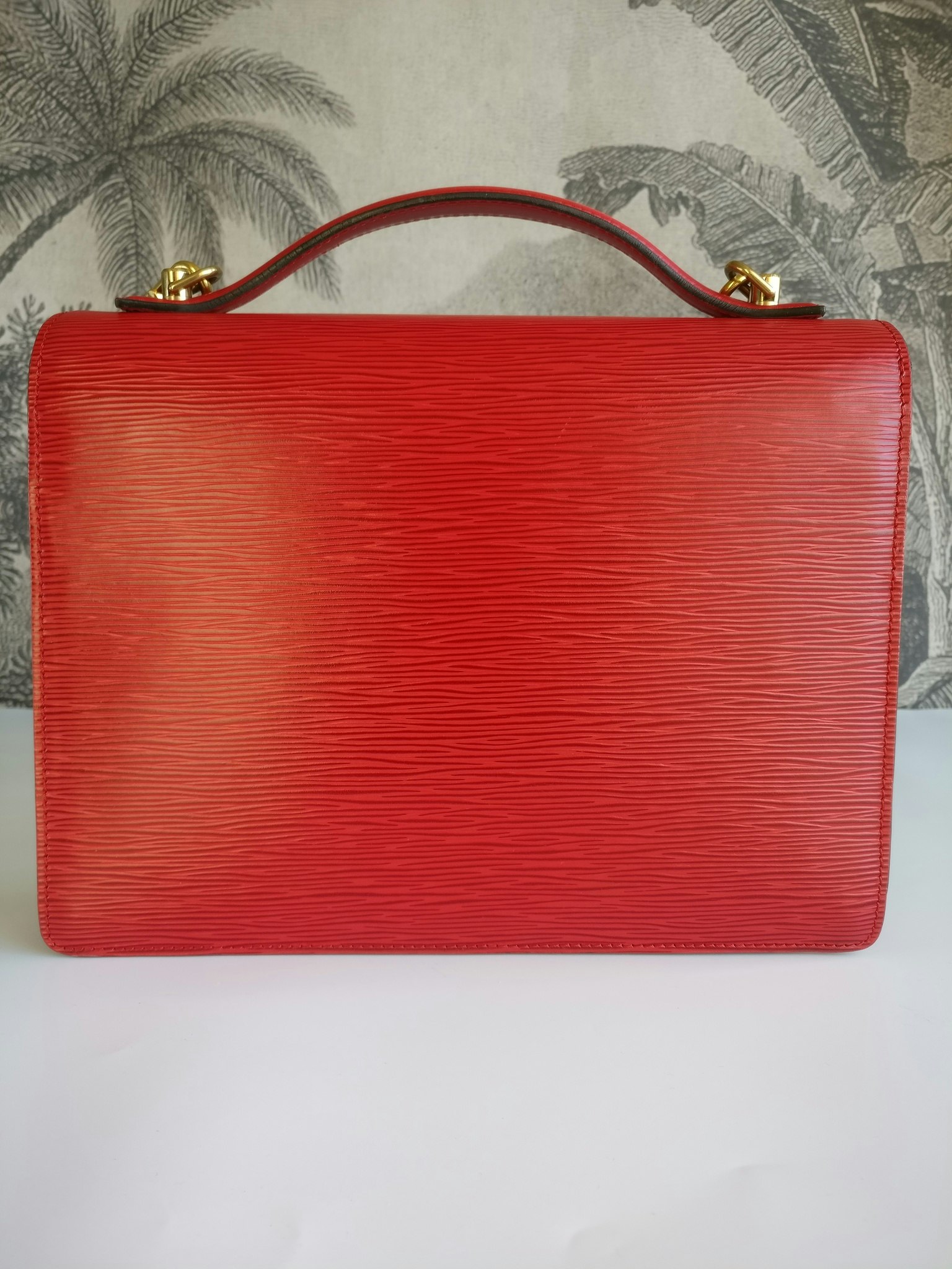 Louis Vuitton Monceau red