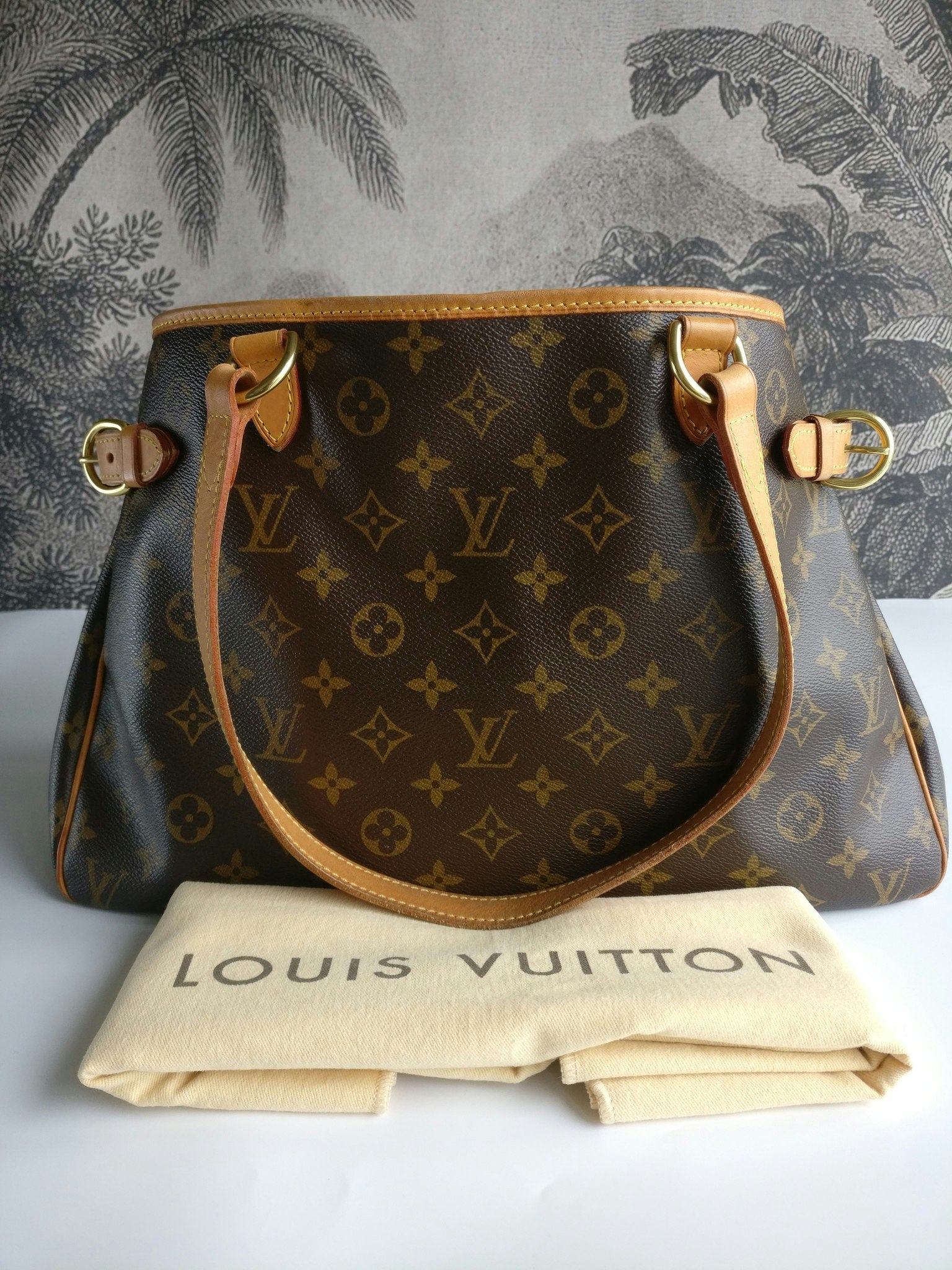 Louis Vuitton Batignolles Tote 377032