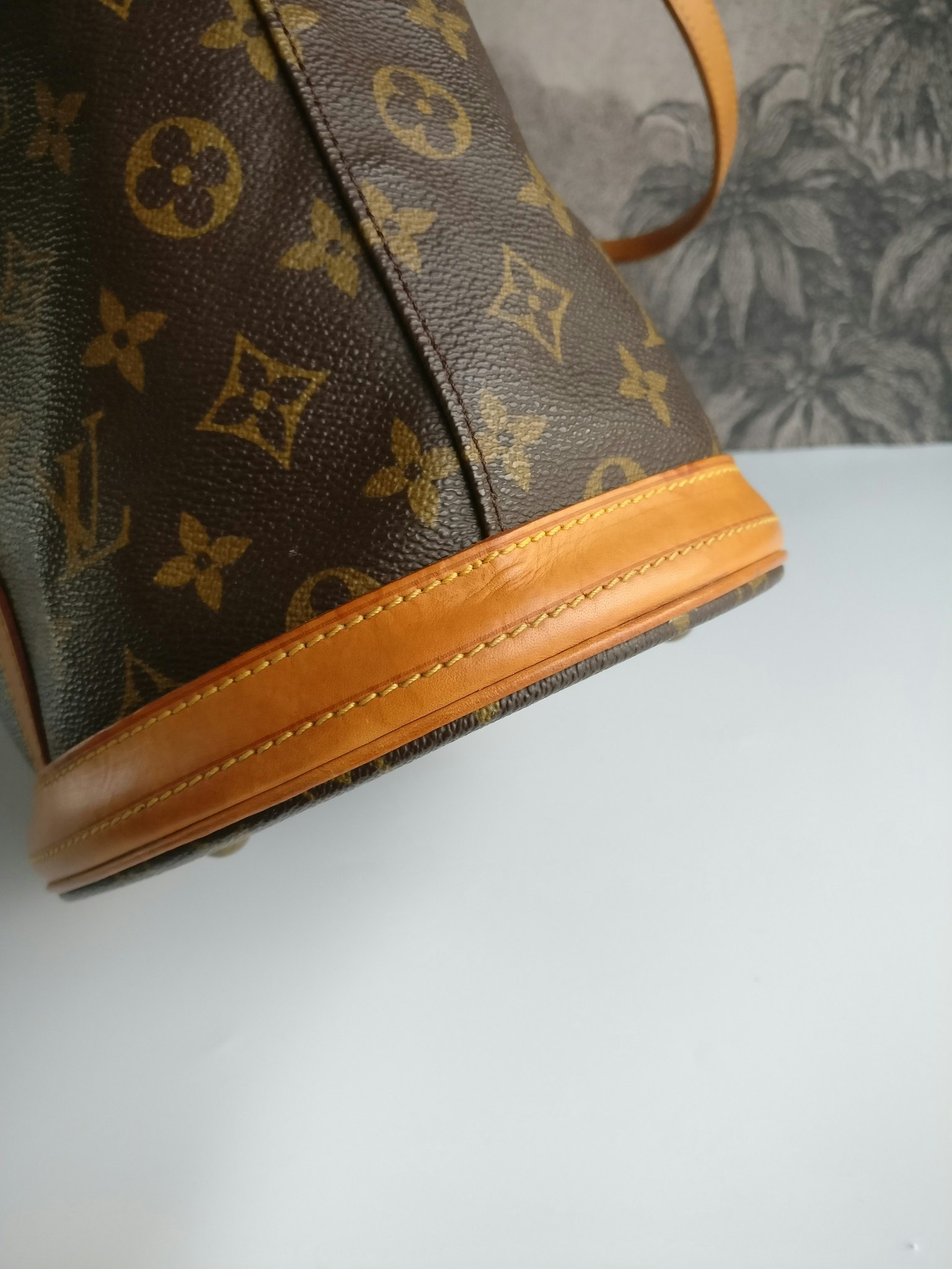 Louis Vuitton Bucket GM