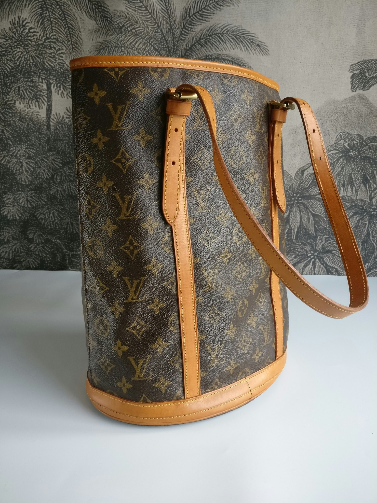 Louis Vuitton Bucket GM