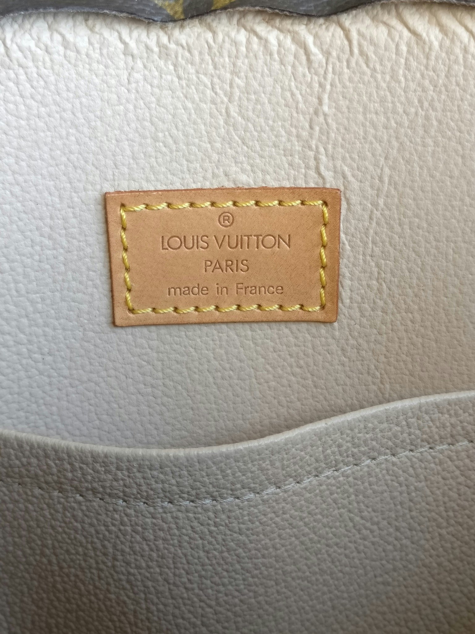 Louis Vuitton Sac Plat Tote 389605
