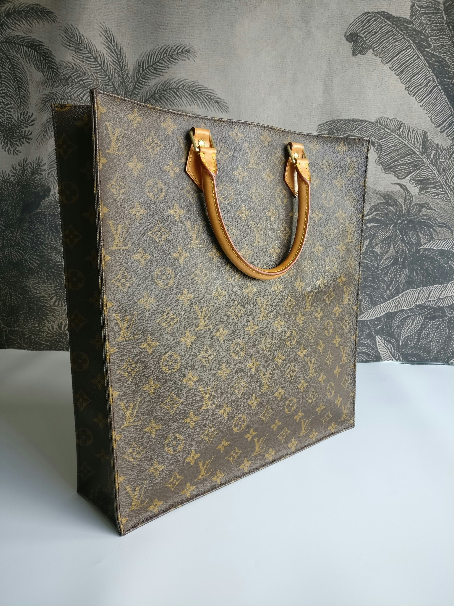 Louis Vuitton Sac Plat Handbag 364969