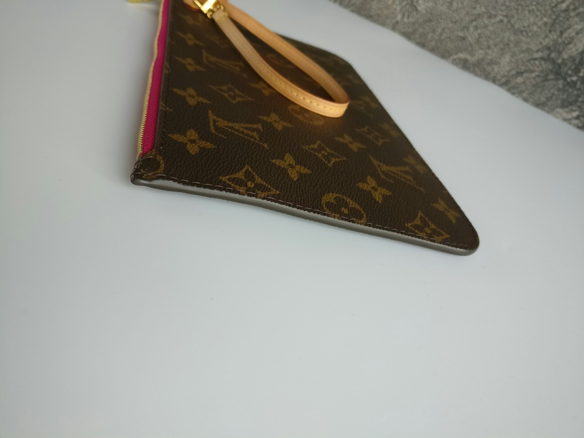 Louis Vuitton Neverfull With Pochette - Monogram – Chicago Pawners &  Jewelers