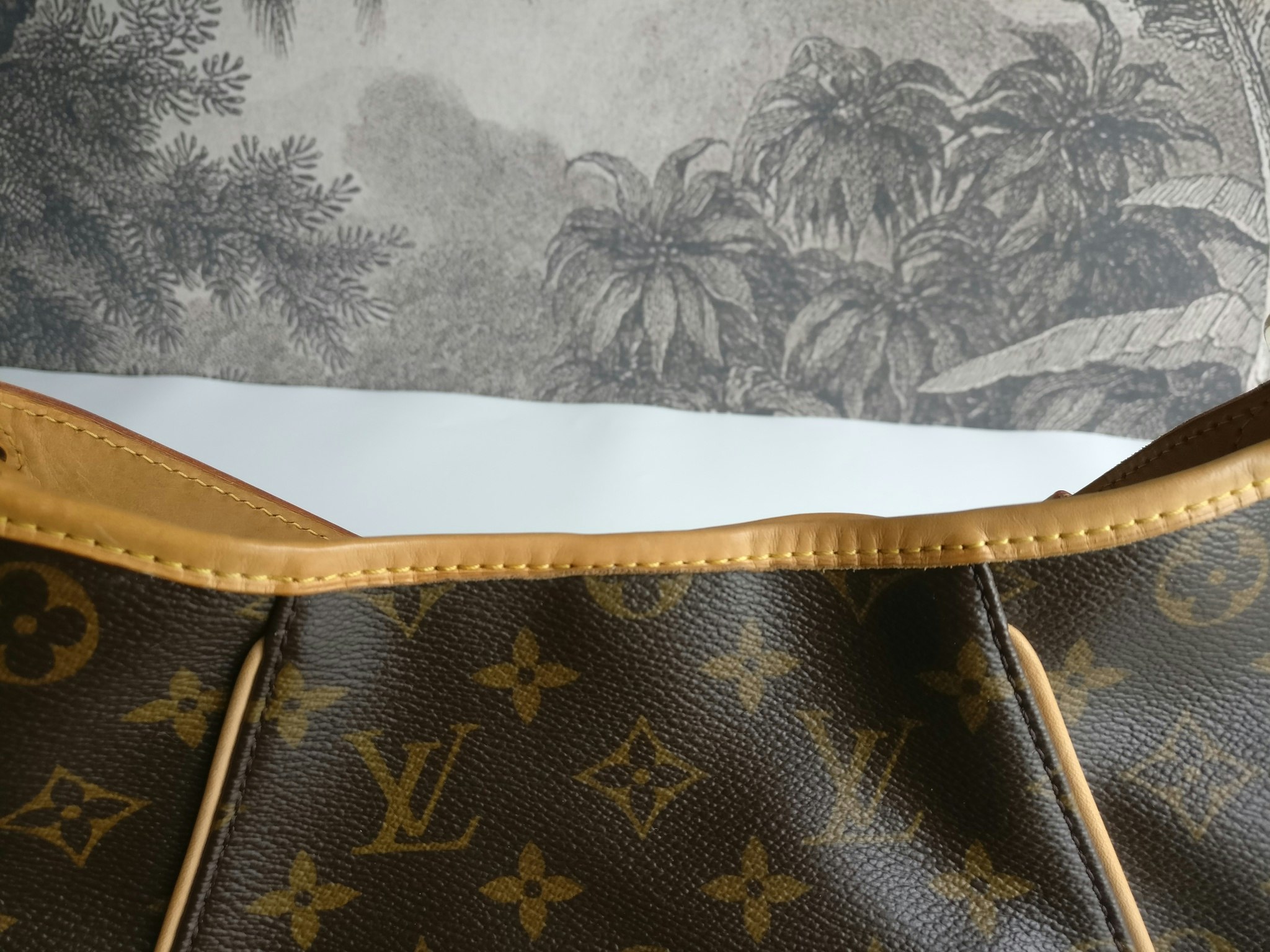 Louis Vuitton Galliera PM